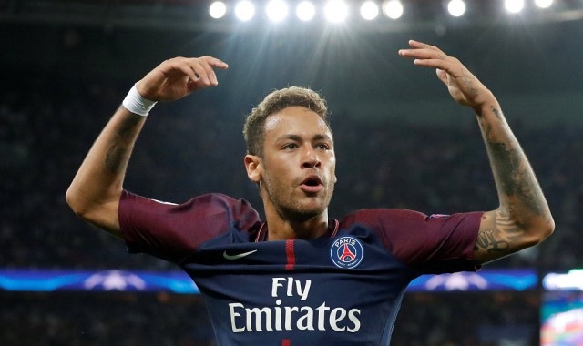  穆西亚拉破门成拜仁最年轻进球球员