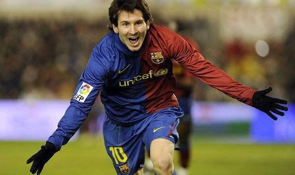  法兰克福队长续约五年，成球队历史第一人  