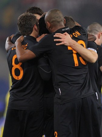  那不勒斯防线失误频出主教练遭媒体炮轰  